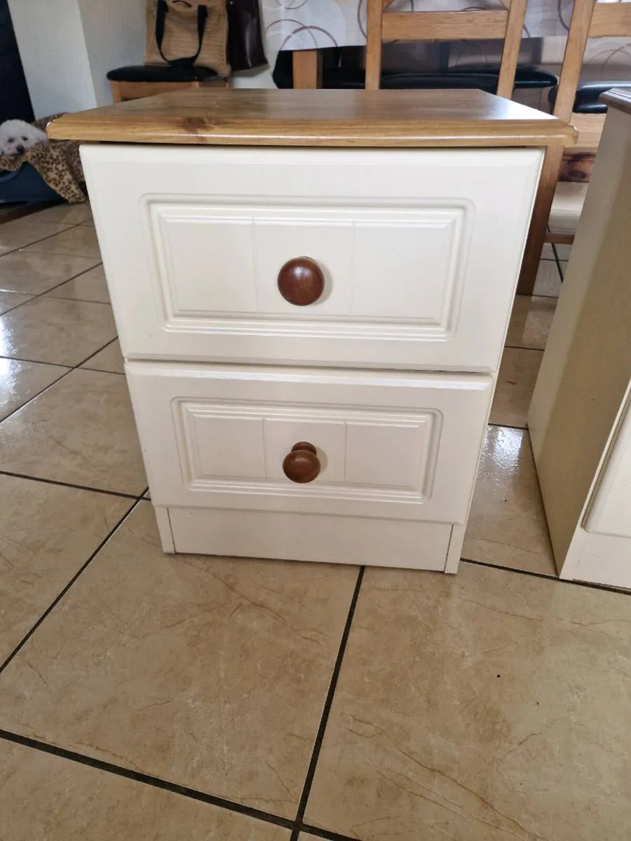 Bedside lockers - Image 2