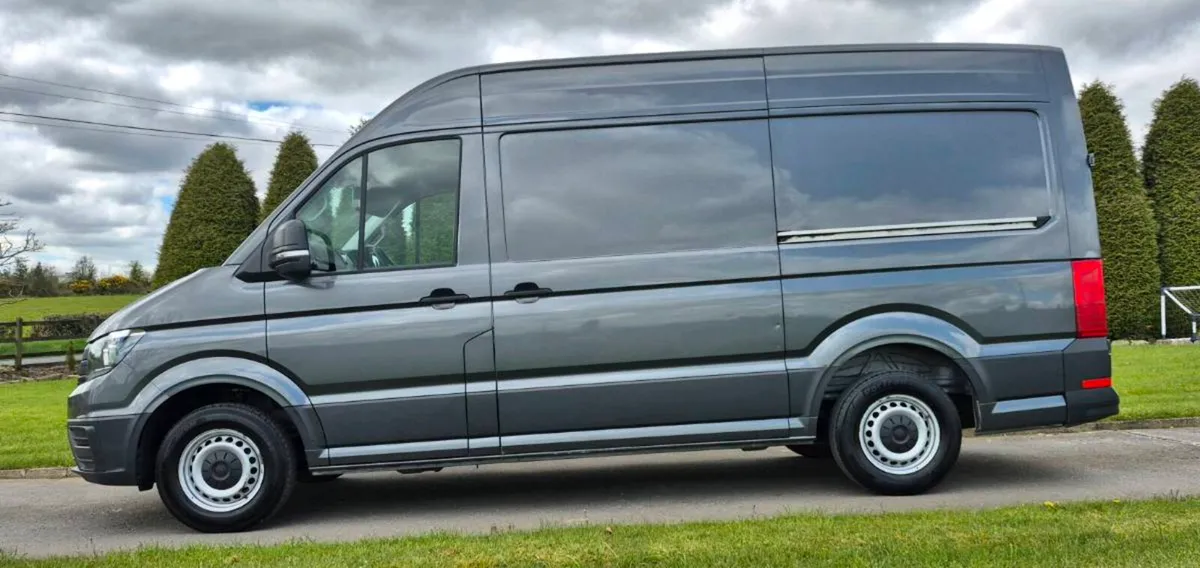 2018 VW CRAFTER DOE 02/27 CLEAN VAN - Image 4