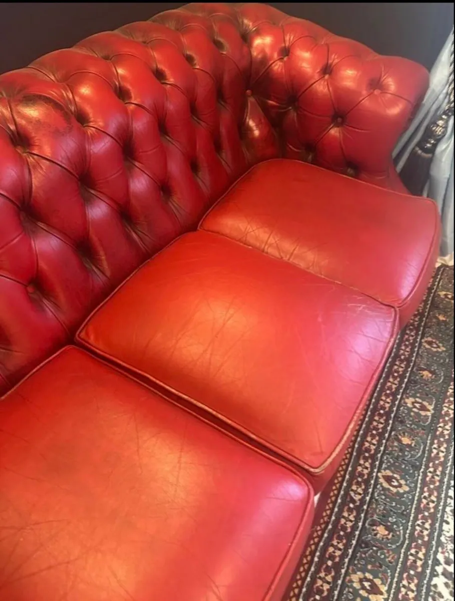 Red leather sofa - Image 2