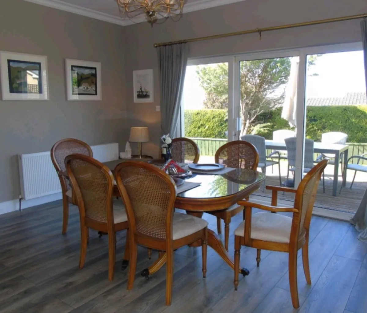 Dining room table - Image 2