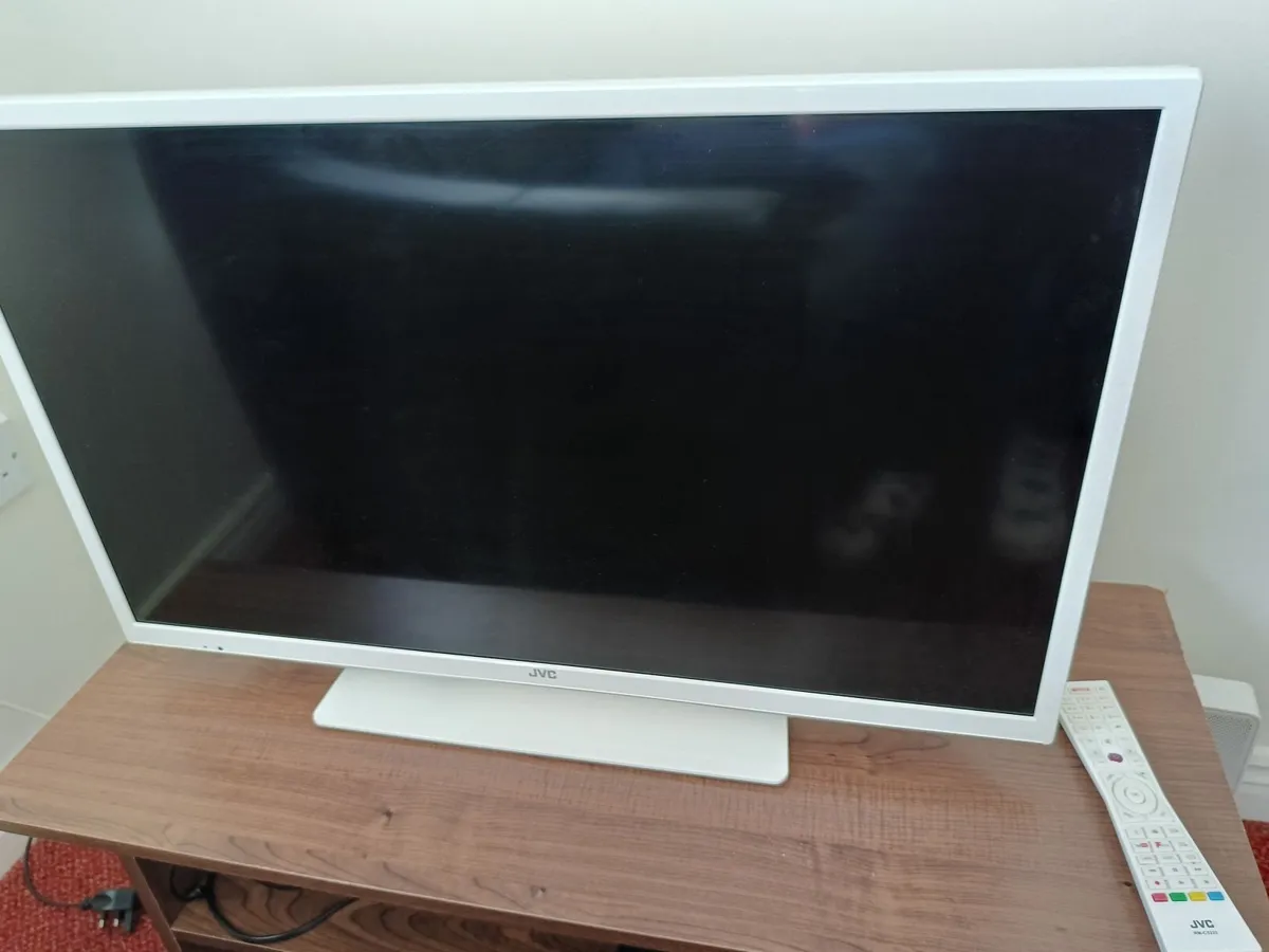 JVC Smart TV - Image 1