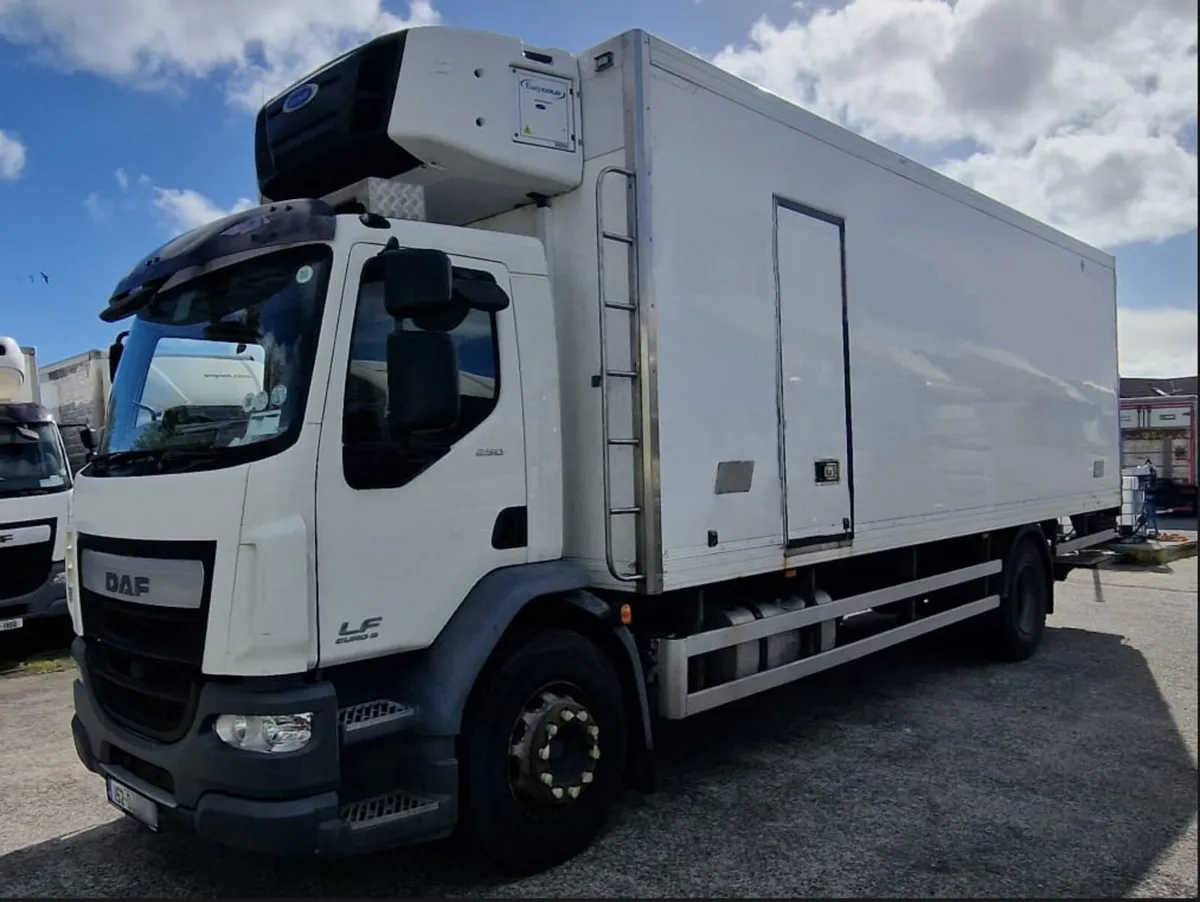 DAF LF250 18 ton Multi Temp Fridge - Image 2