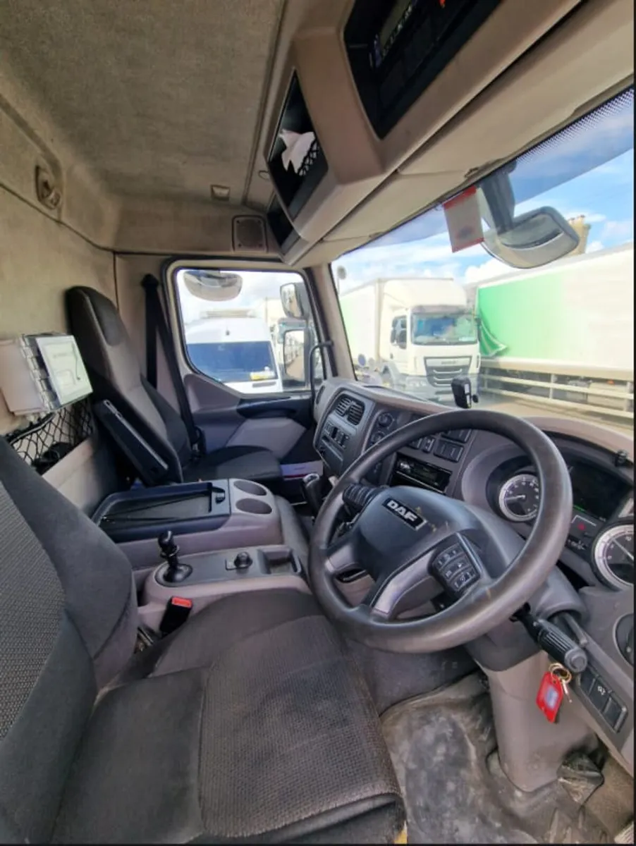 DAF LF250 18 ton Multi Temp Fridge - Image 4