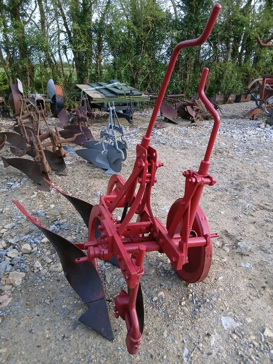 David Brown series A plough - Image 2