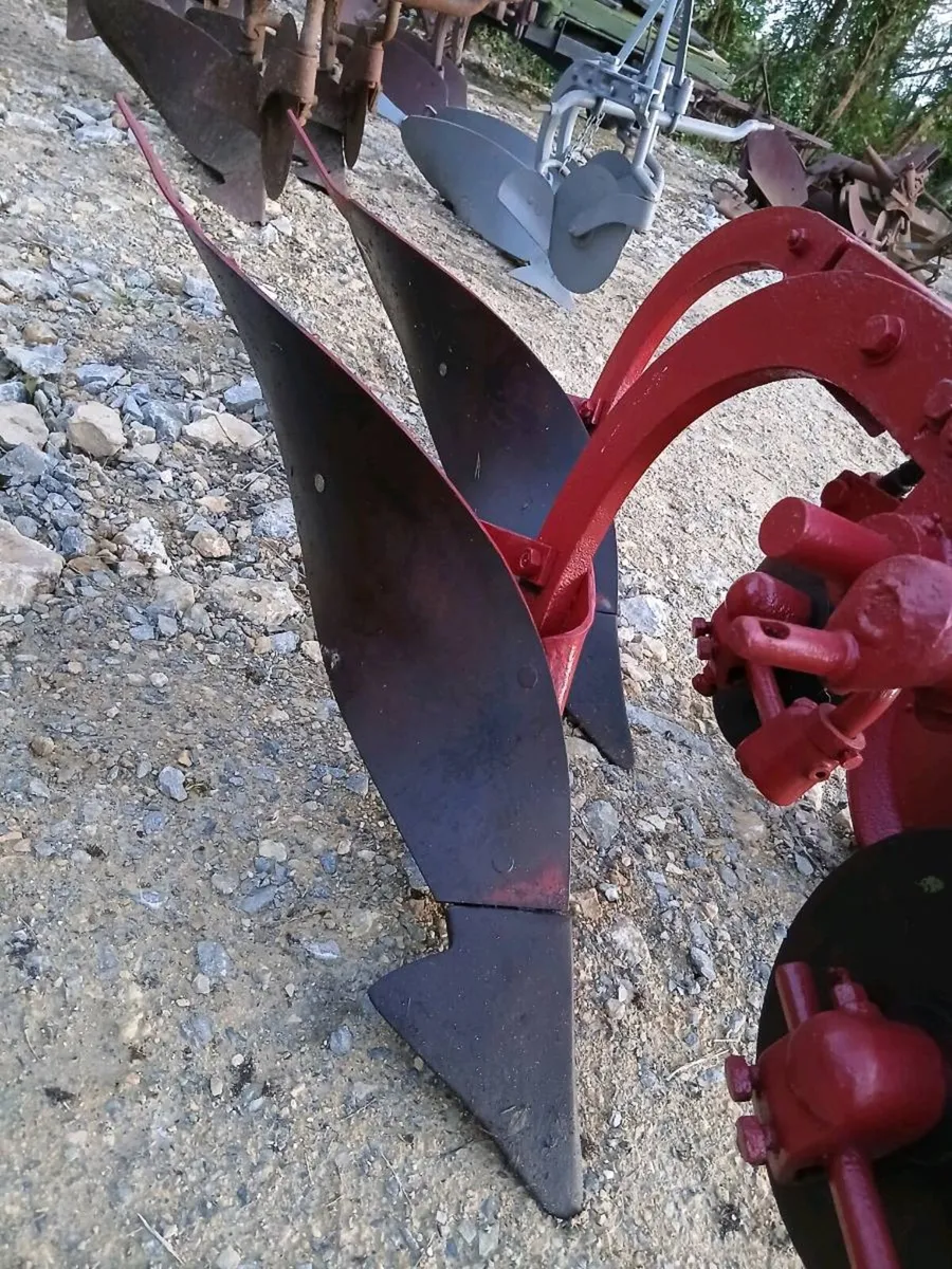 David Brown series A plough - Image 3