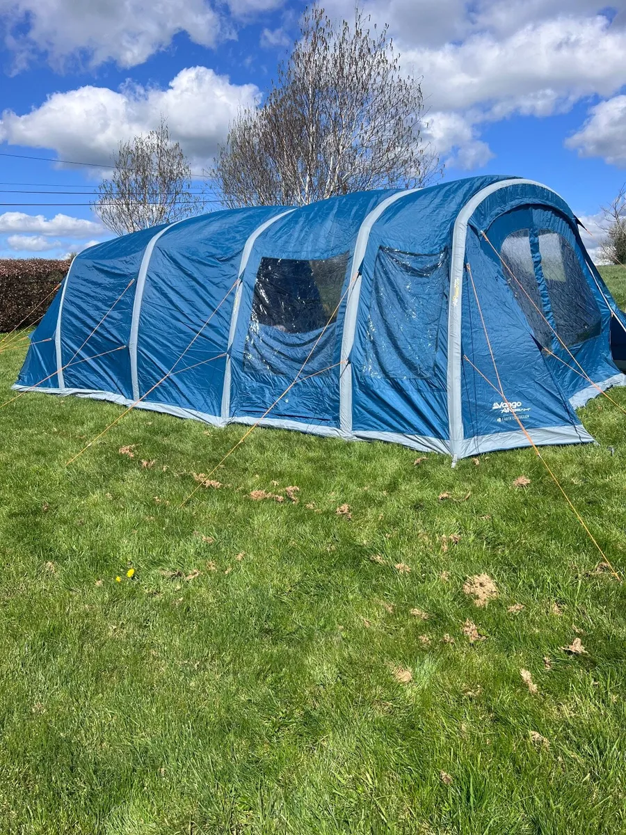 Camping equipment - Image 1