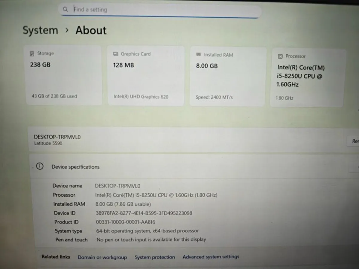 Dell Latitude 5590 Laptop | i5 | 8GB | 256GB | - Image 4