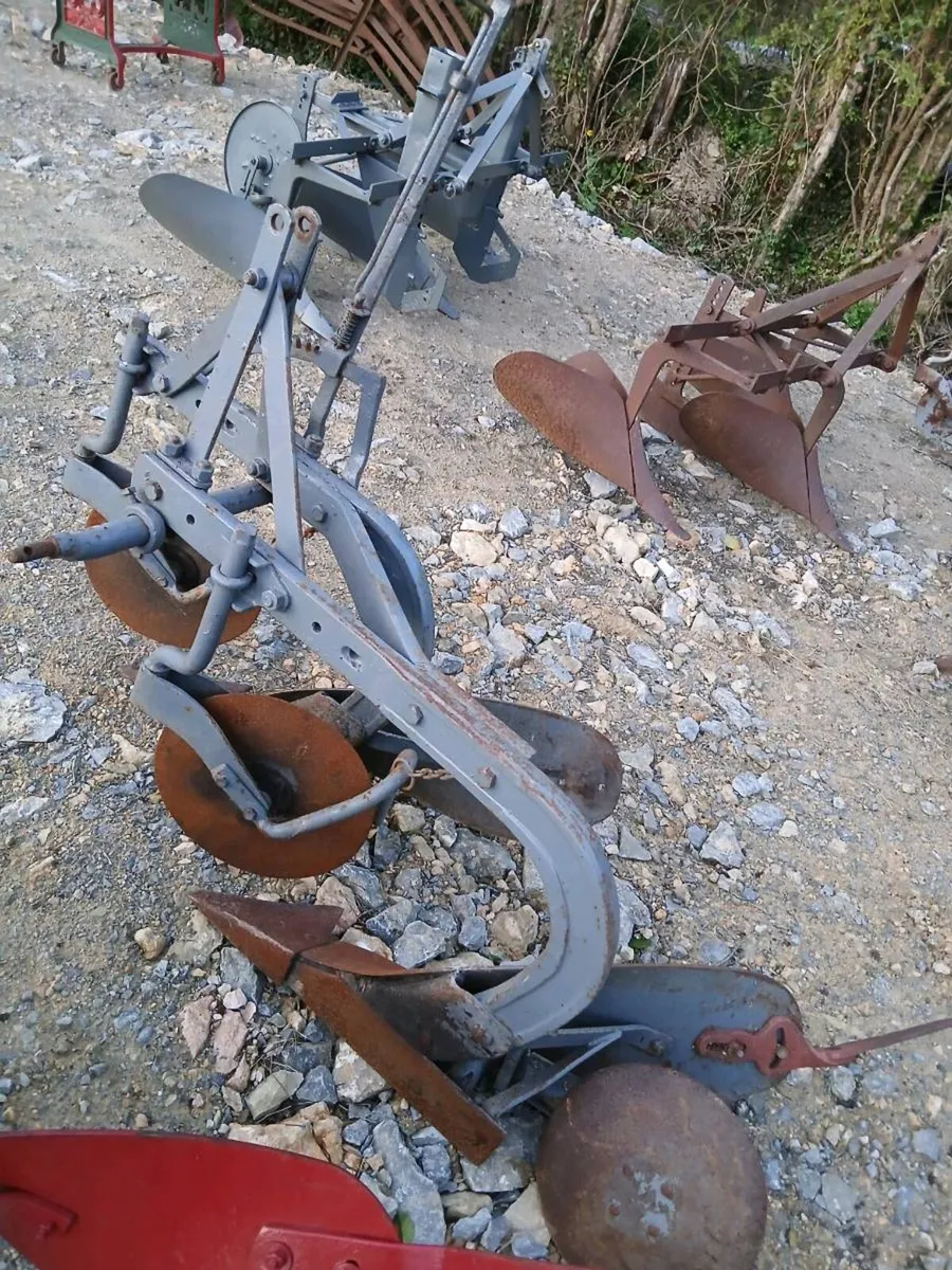 Ferguson 2 furrow plough - Image 1