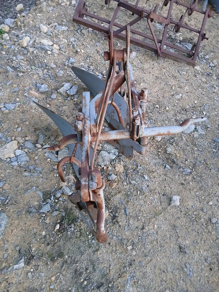 Ferguson 2 furrow plough - Image 2