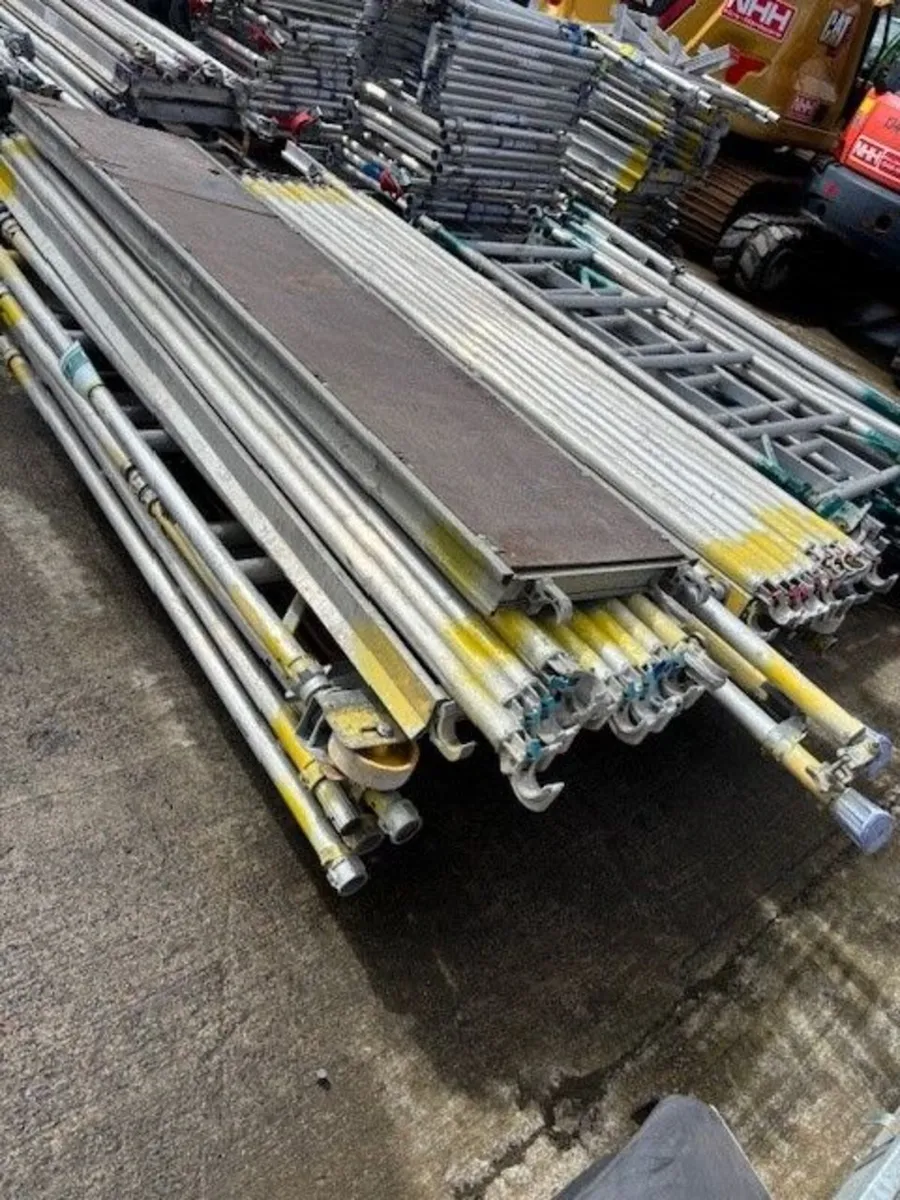 8X5 ALUMINIUM SCAFFOLD TOWER - Image 2