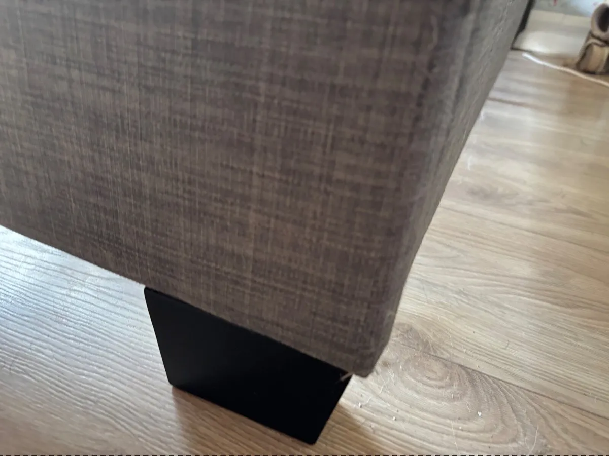 Bed and matress - Image 1