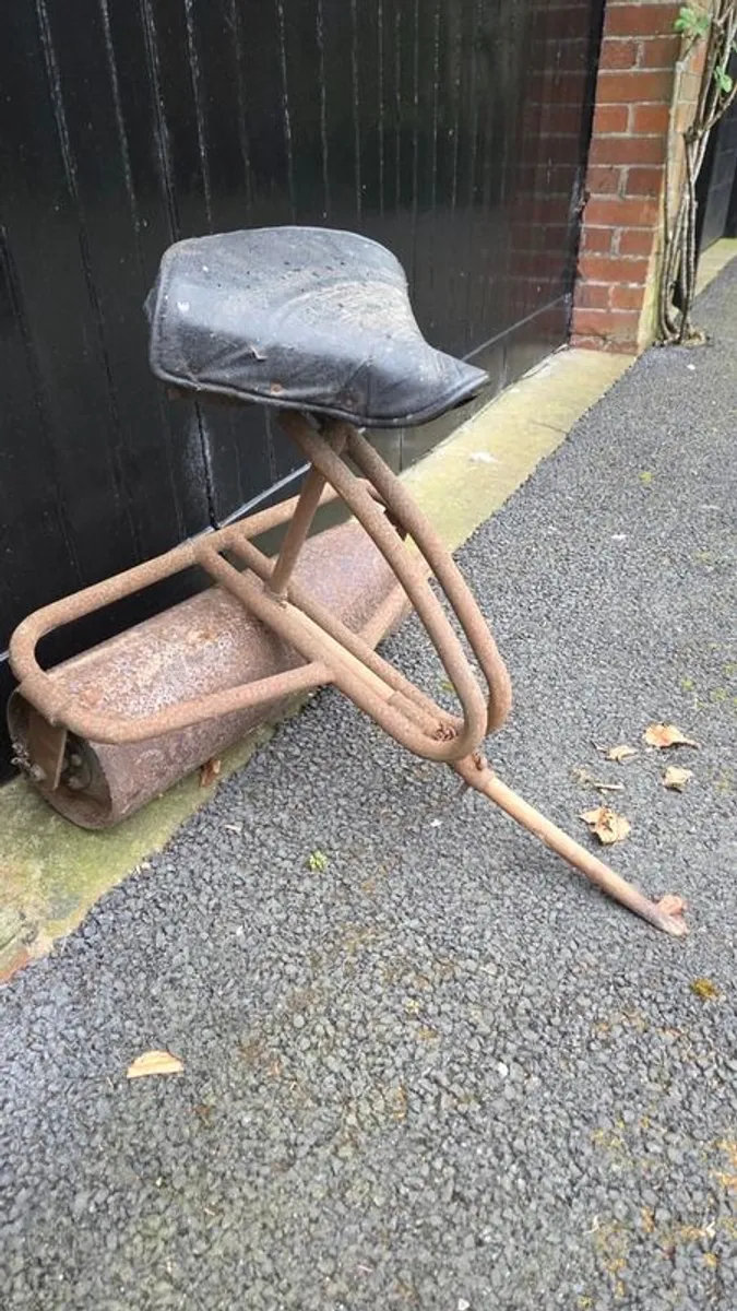 Vintage Garden Roller with Seat  Rustic  Decorative Piece - Image 3