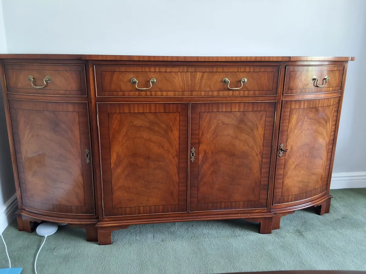 Reprodux sideboard perfect condition - Image 1