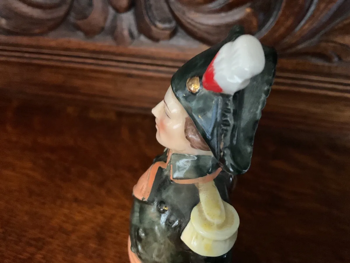 Porcelain Napoleonic General - Image 3