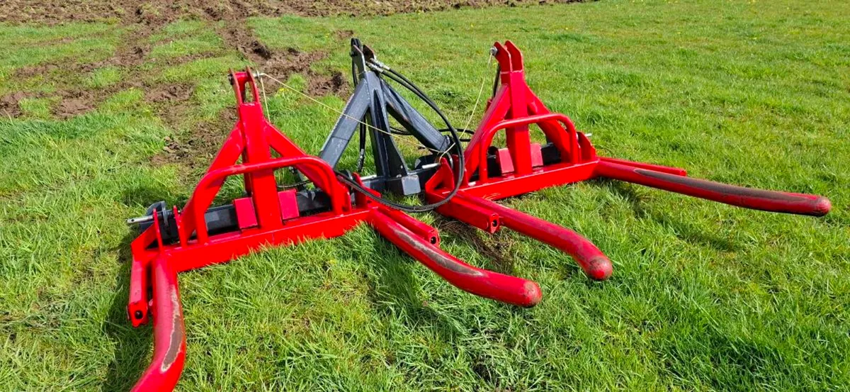 Nugent bale lifter and quicke bale grab. - Image 3
