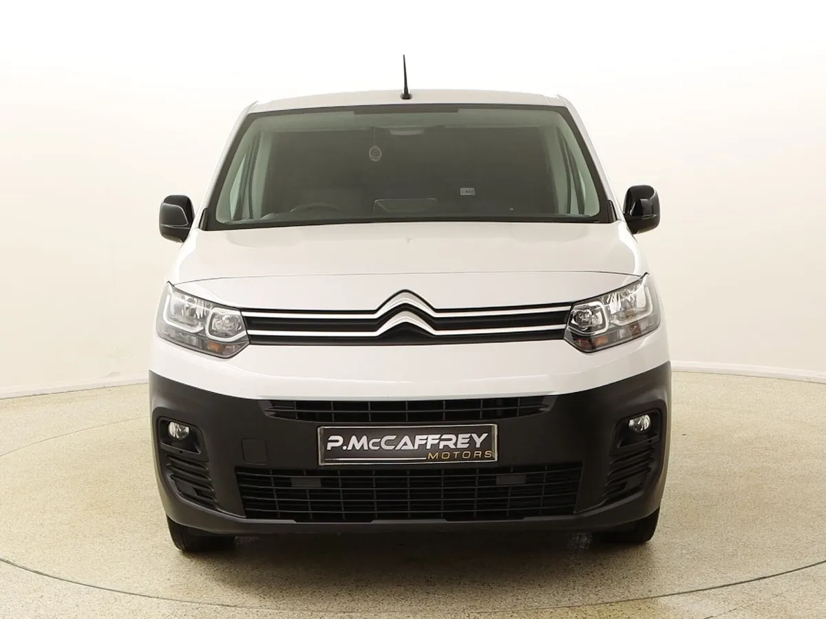 2022 Citroen Berlingo 1.5 HDI Enterprise 3 seater - Image 2