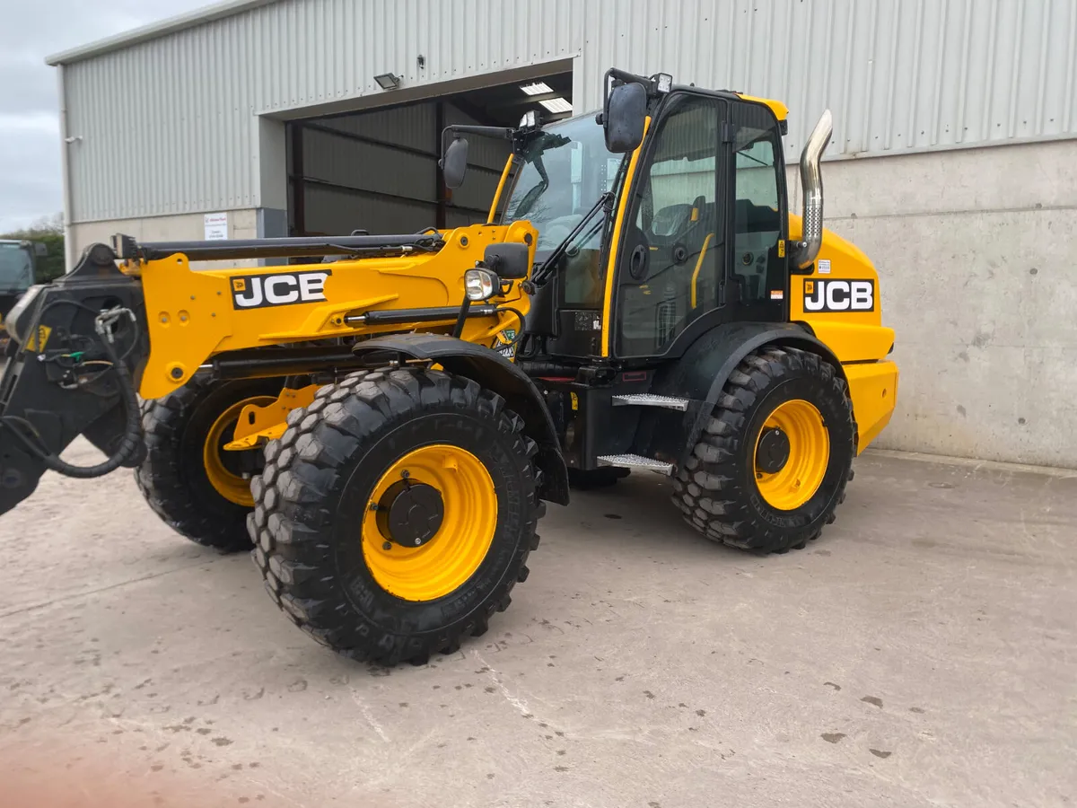2023 JCB TM320s - Image 1