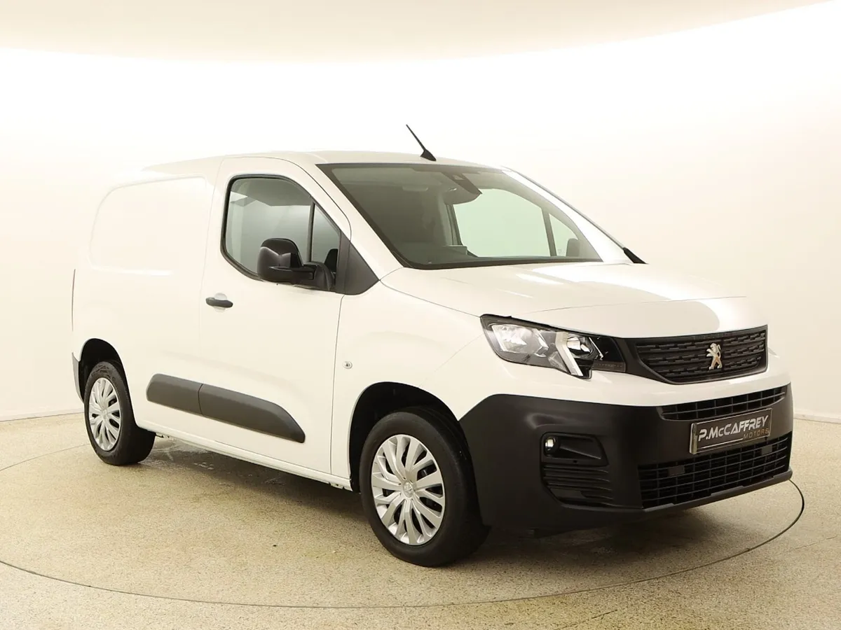 2022 Peugeot Partner 1.5 HDI Professional 3 seater - Image 1