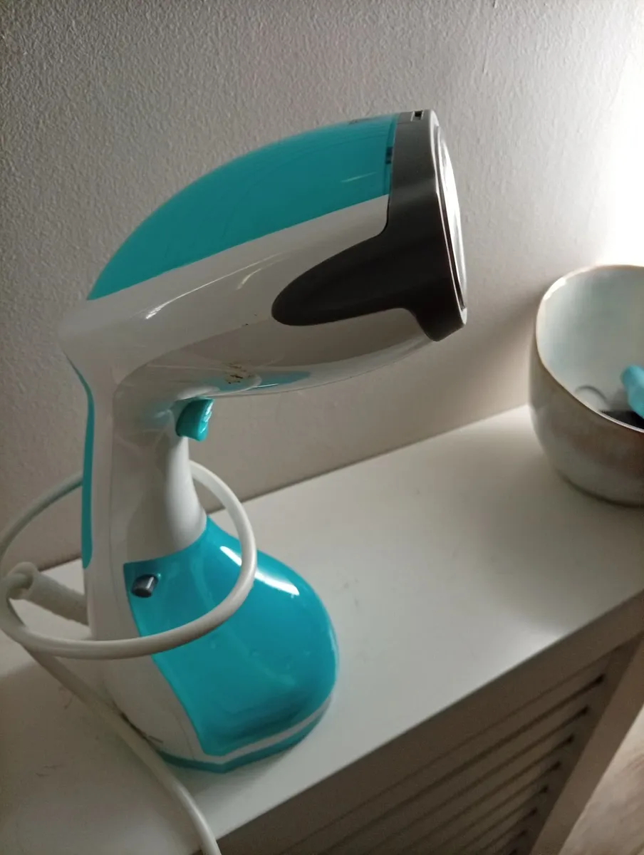 Clothes steamer - Image 3