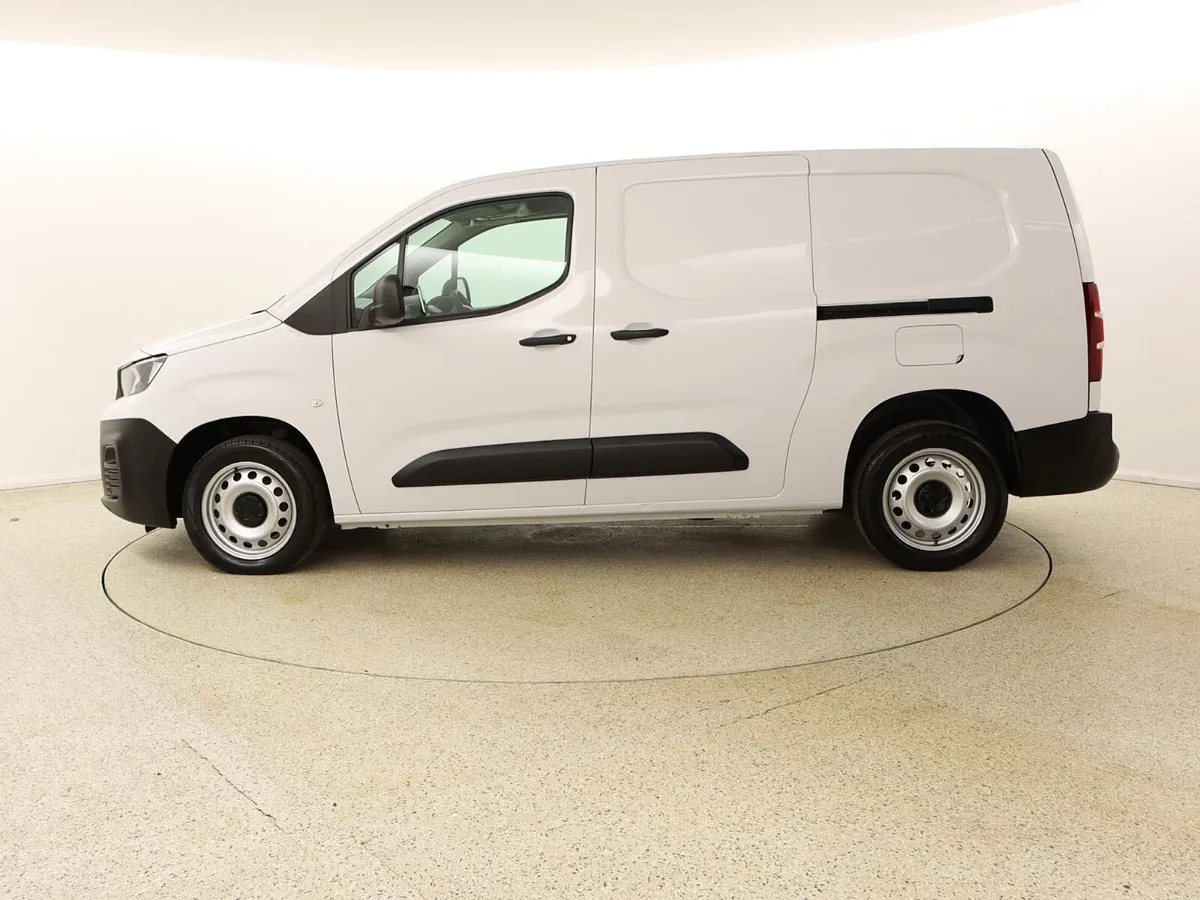 2023 Peugeot Partner 1.5 HDI Professional XL LWB - Image 4