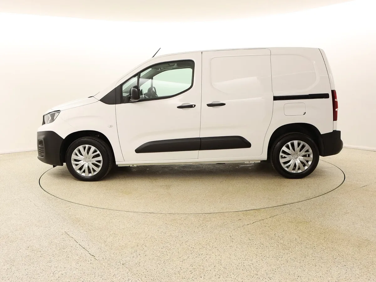 2022 Peugeot Partner 1.5 HDI Professional 3 seater - Image 4