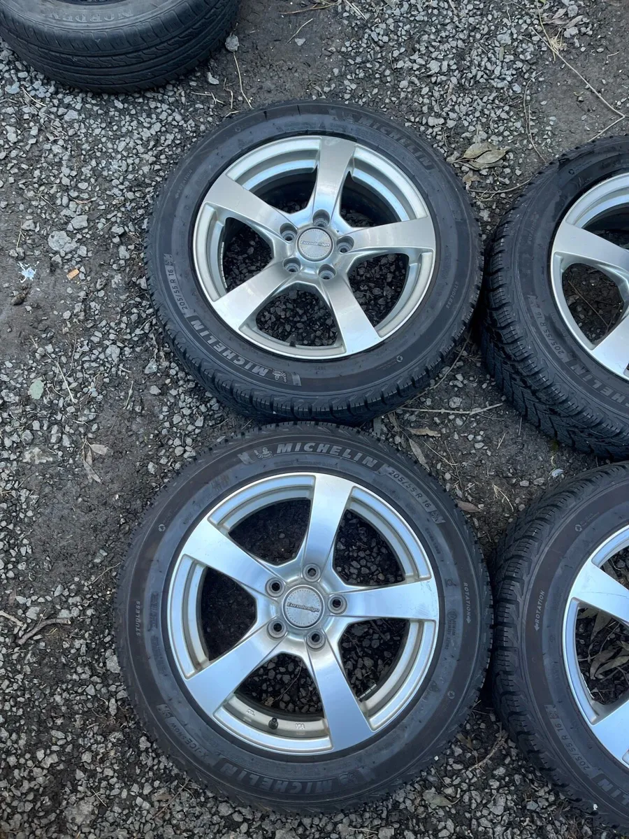 16’ VW Golf Caddy 5x112 alloy wheels - Image 2