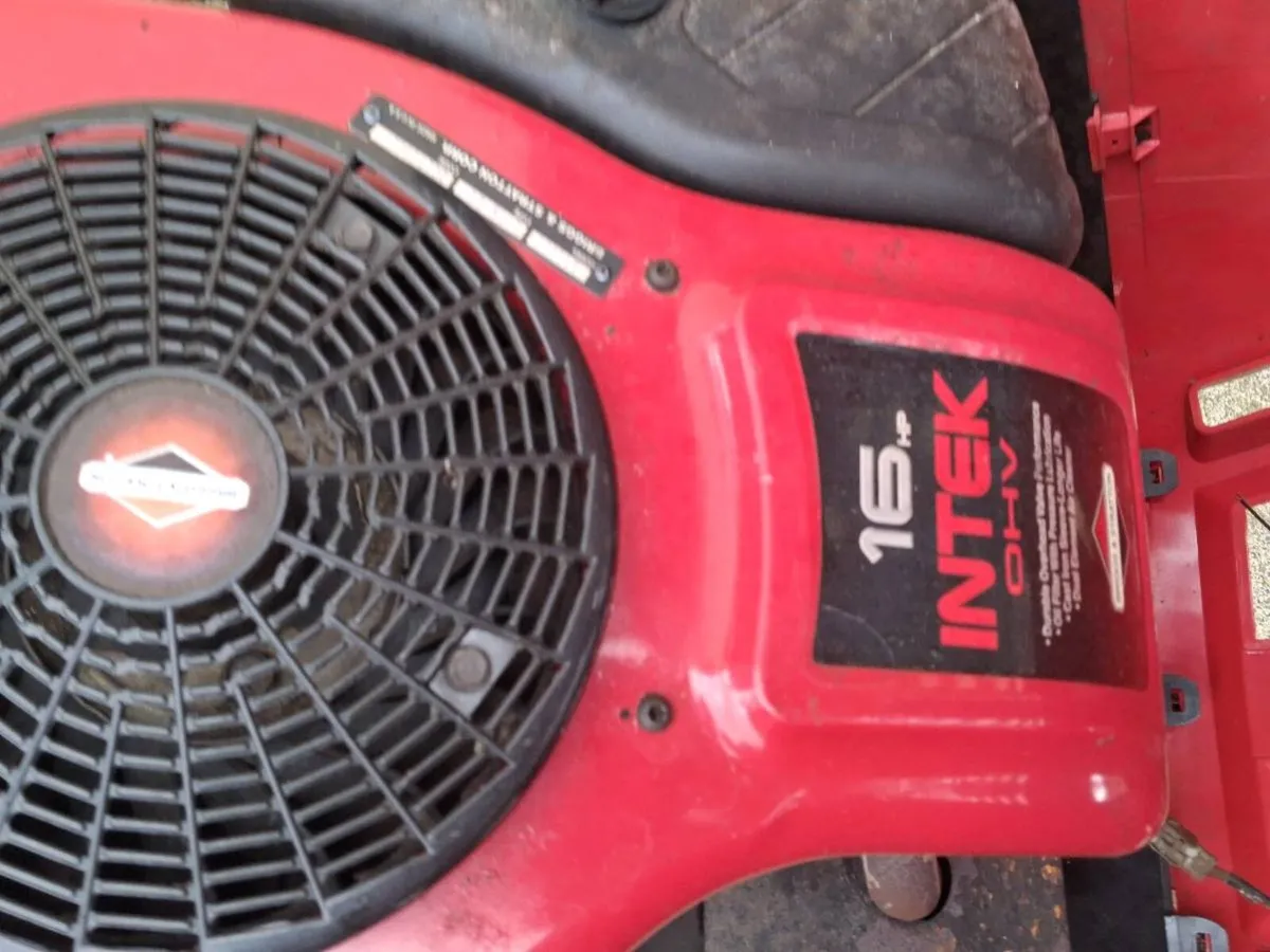 Castlegarden lawnmower - Image 4