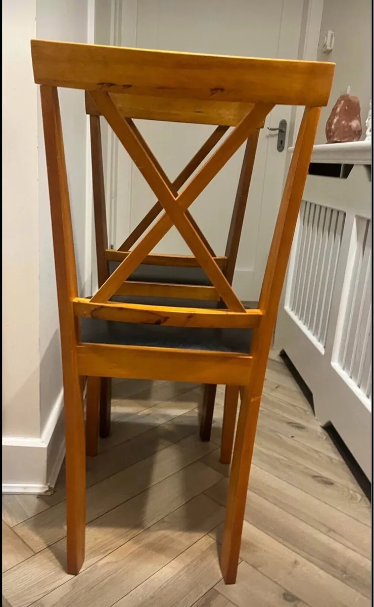 2 dining Chairs in great condition only €35for2 - Image 2