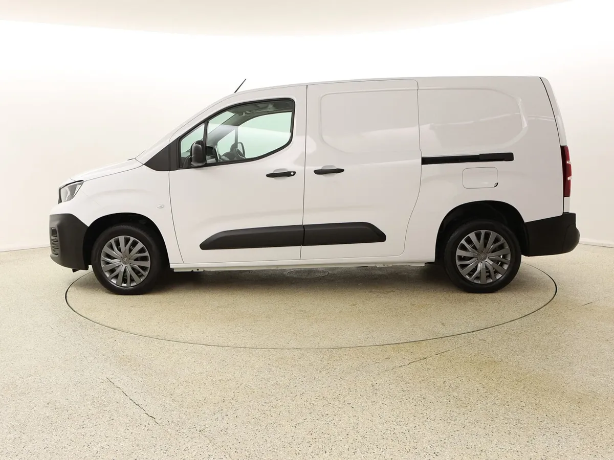 2022 Peugeot Partner 1.5 HDI Professional XL LWB - Image 4