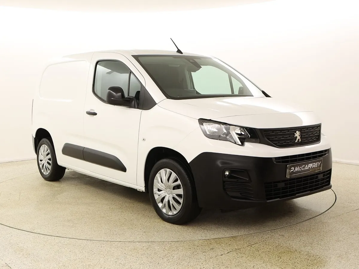 2022 Peugeot Partner 1.5 HDI Professional 3 seater - Image 1
