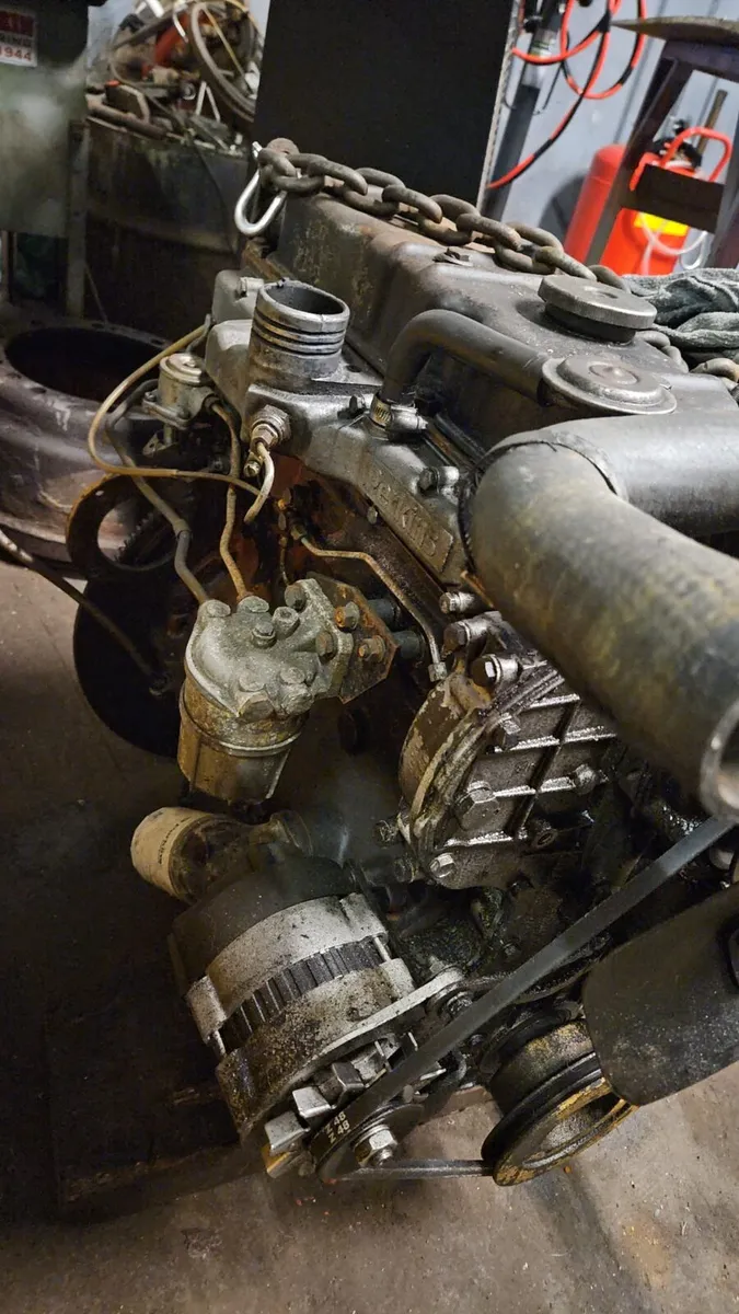 Cat forklift - Image 1