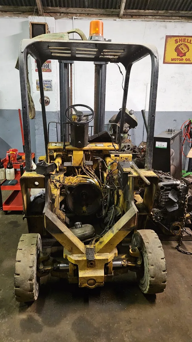 Cat forklift - Image 3