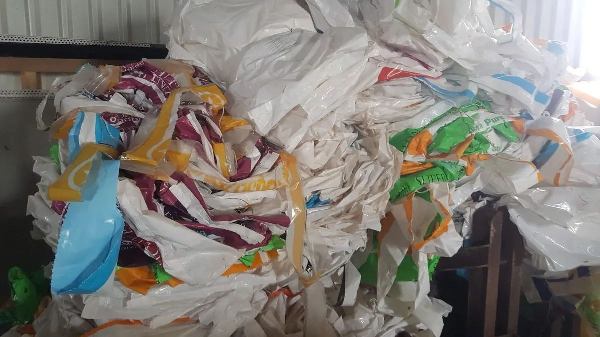 2000 minimum Clean & Dry Plastic Bags for Sale - Image 1