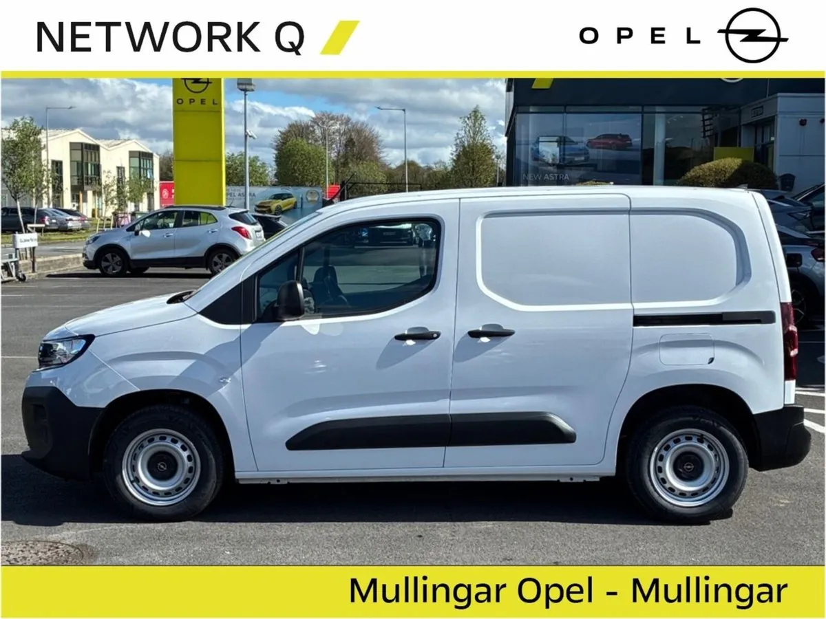 Opel Combo Komfort 1.5 L1H1 100PS- Price Excludes - Image 3