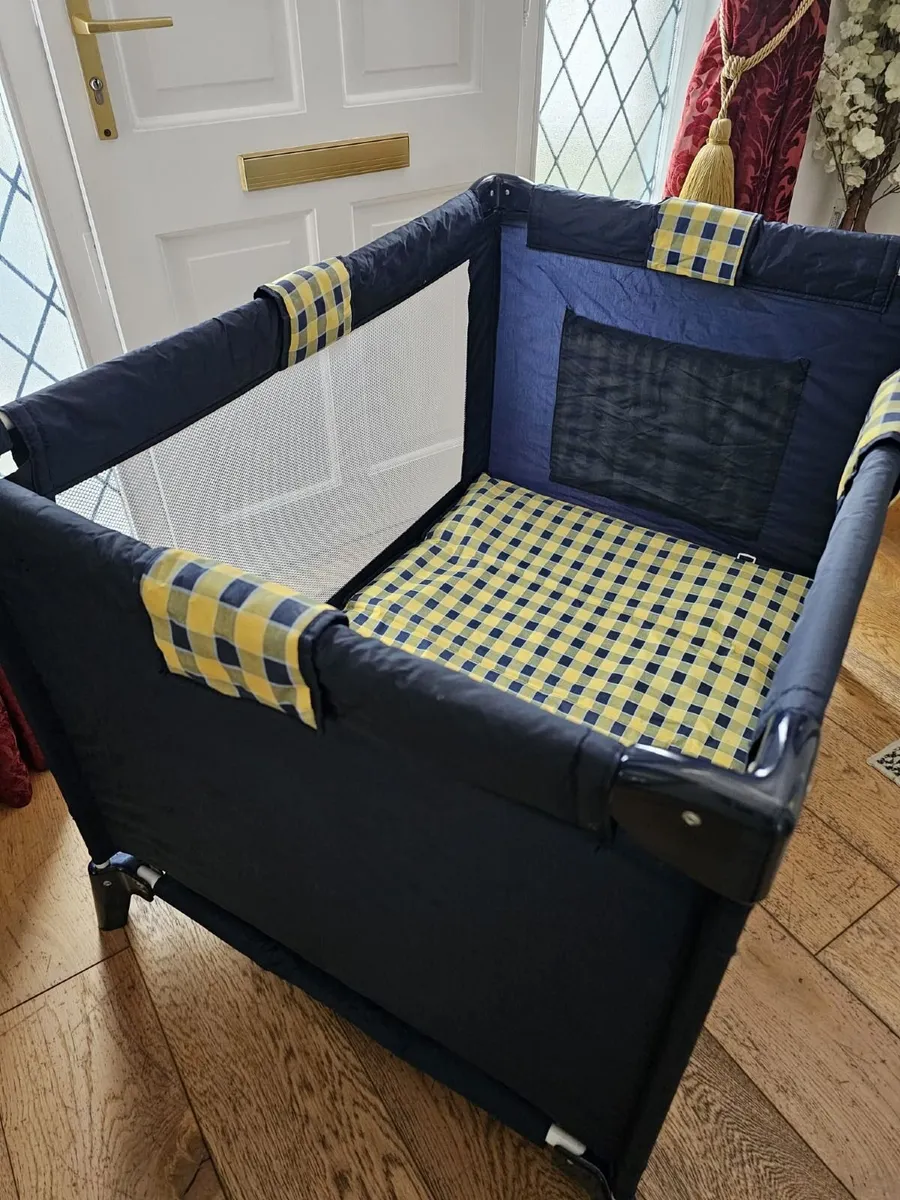 Travel Cot - Image 2