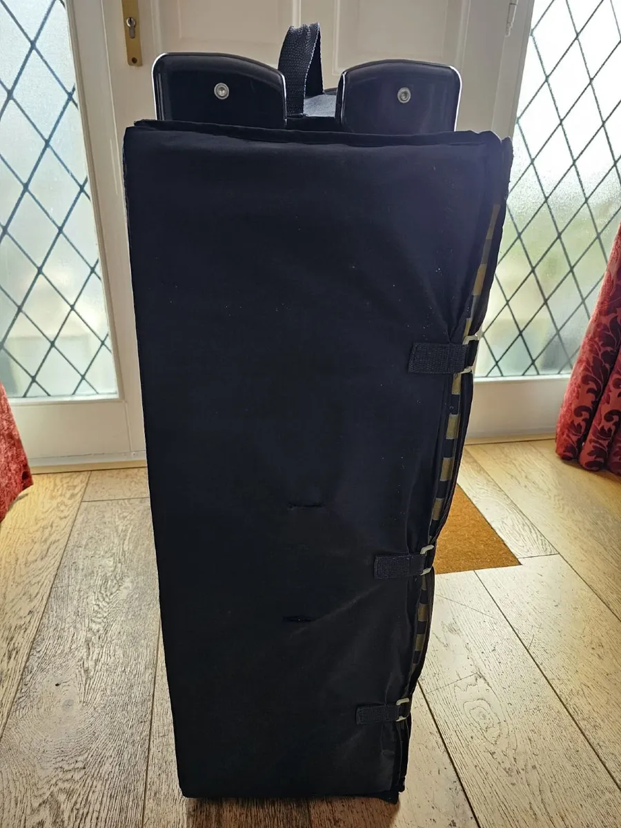 Travel Cot - Image 4