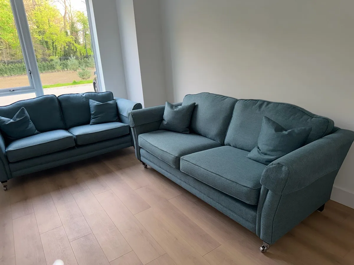 Newly restored sofa set - Image 1