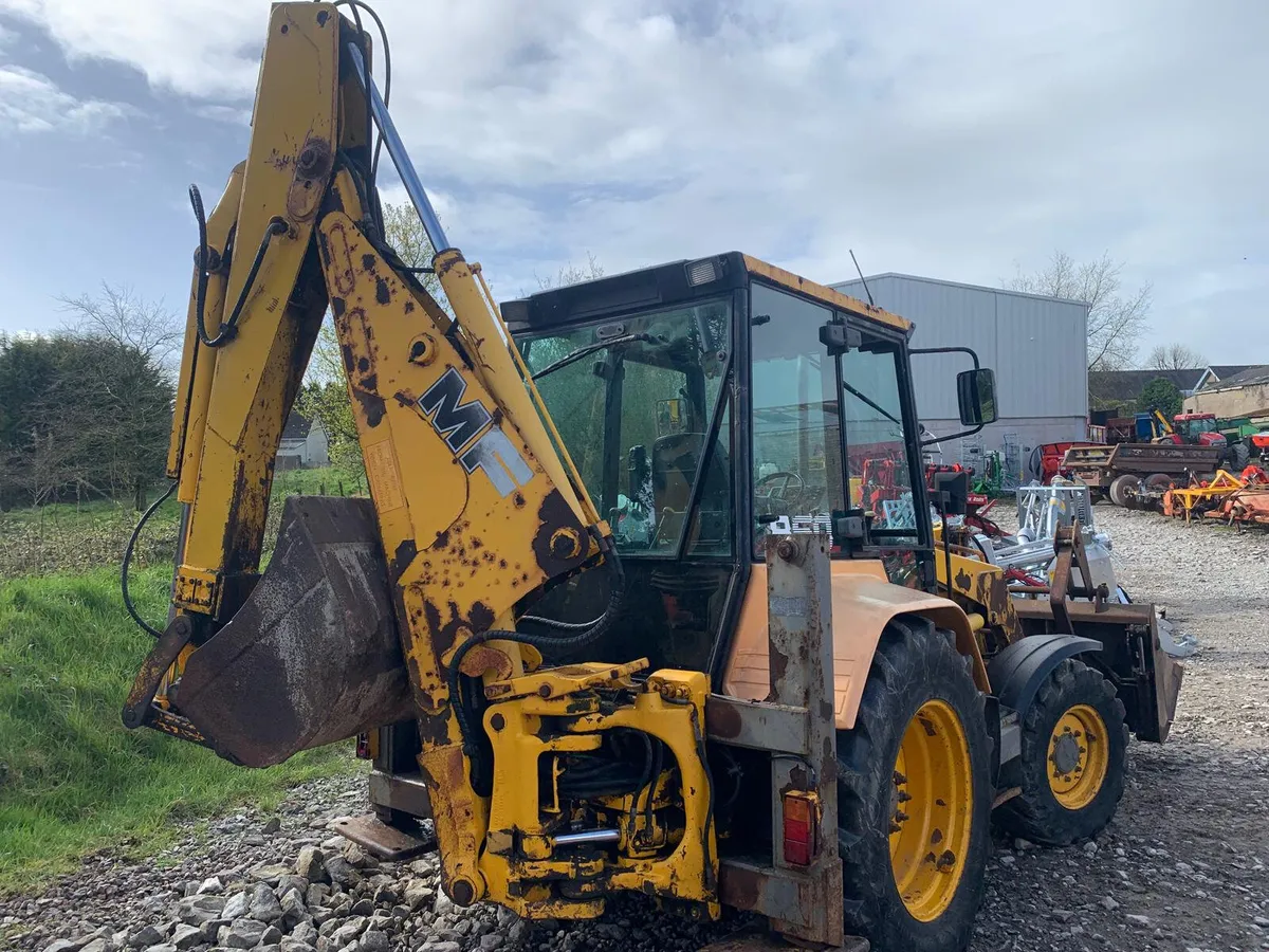 FERMEC/MF 860 TURBO (1997) - Image 4