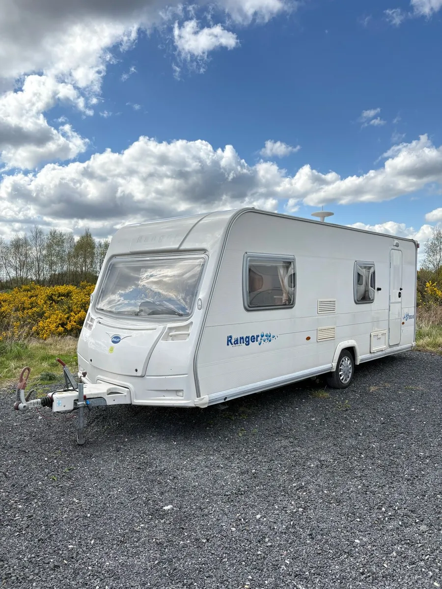 Bailey Ranger 6 berth fixed bunk caravan for sale - Image 1