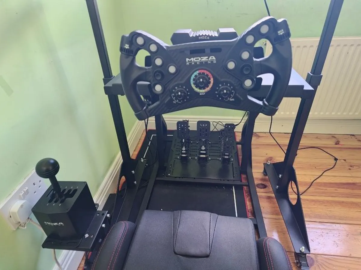 Racing Simulator - Image 1