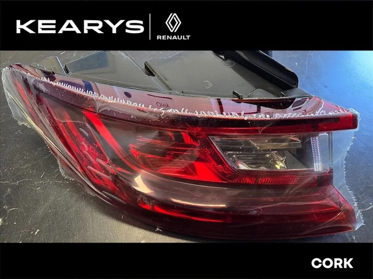 LHR (LEFT HAND REAR) OUTER TAIL LAMP - Image 1