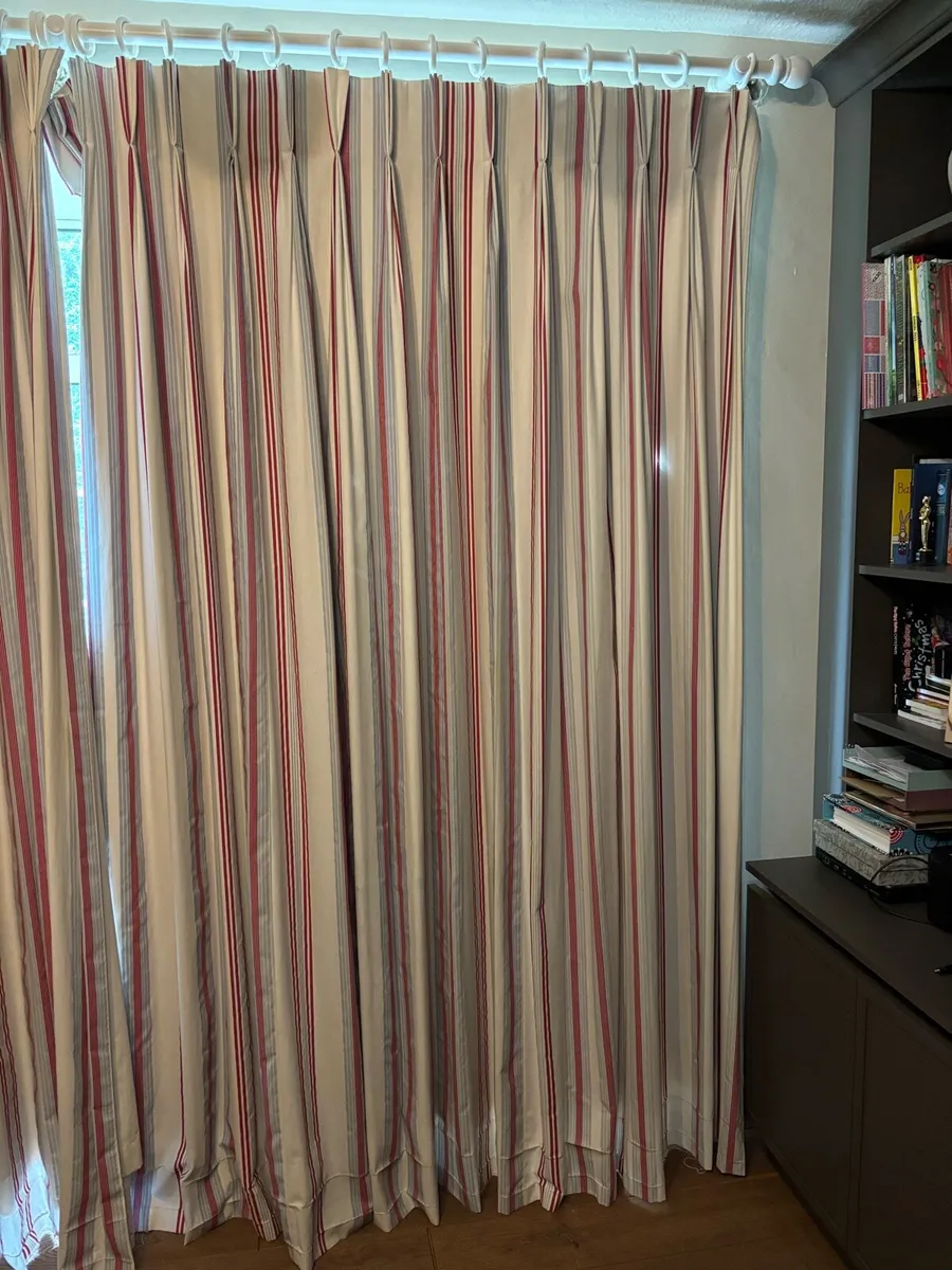 Curtains - Image 4