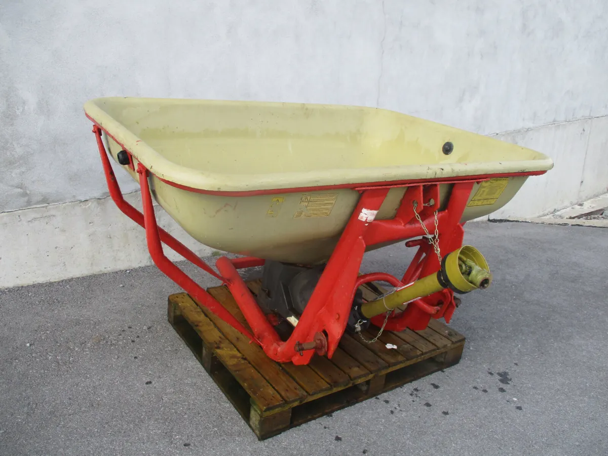 vicon 600 fertliser spreader 12 bag - Image 2