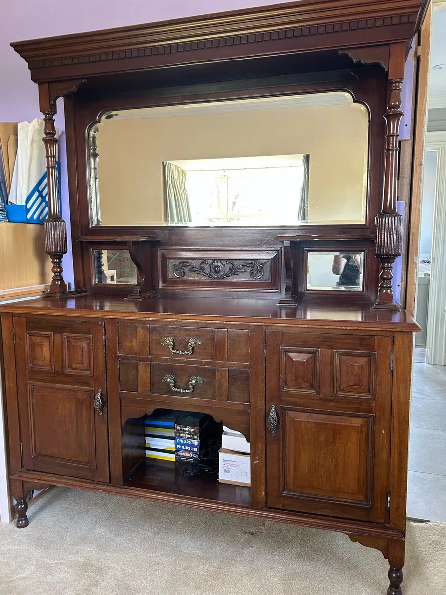Wooden sideboard - Image 1