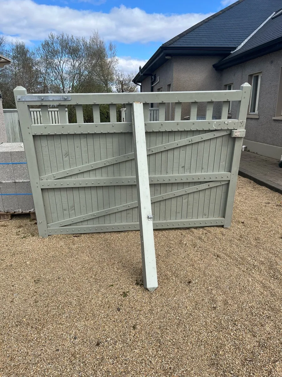 Timber Gates - Image 3
