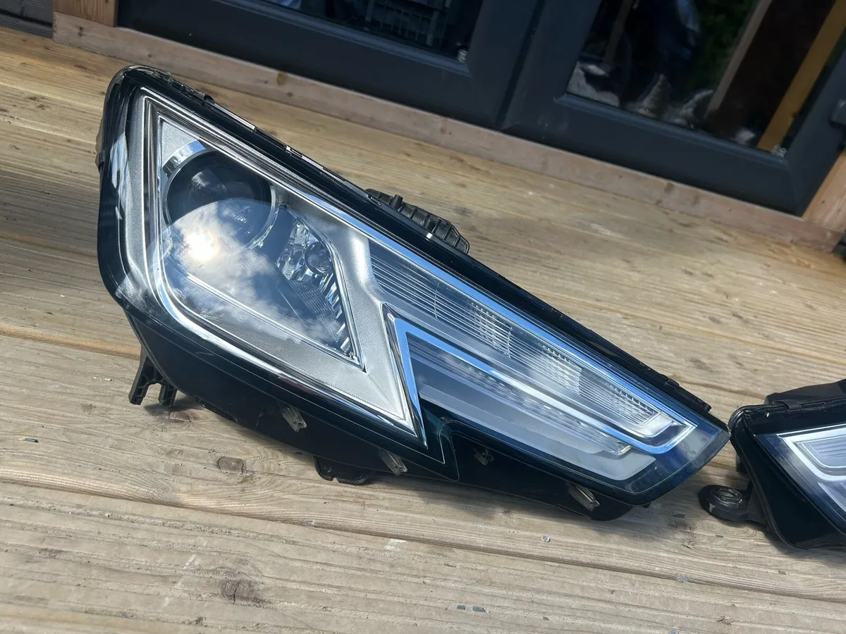 Audi a4 b9 head lights 2016-2019 - Image 3