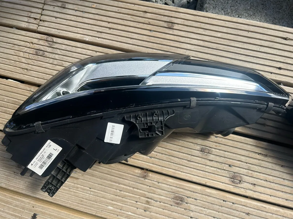 Audi a4 b9 head lights 2016-2019 - Image 4