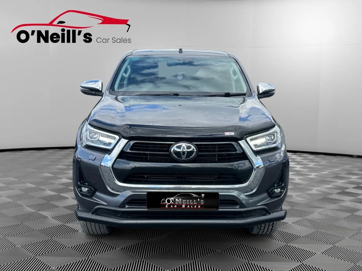 Toyota Hilux 2021 INVINCIBLE D-4D 4WD #230 - Image 4