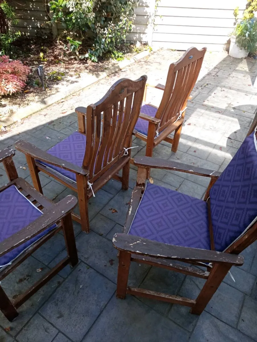 Garden furniture - Image 1