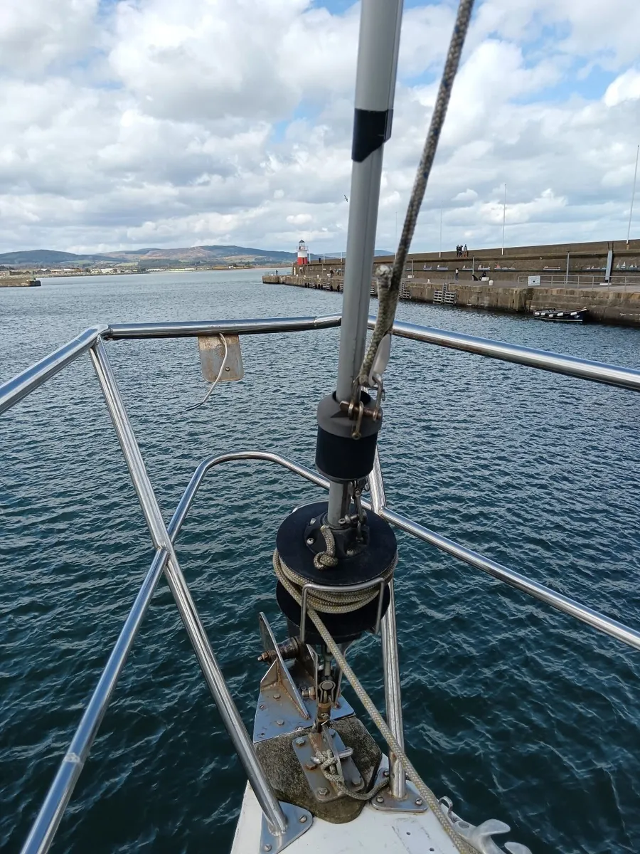 Z-Spars Yacht Mast & Furler - Image 4